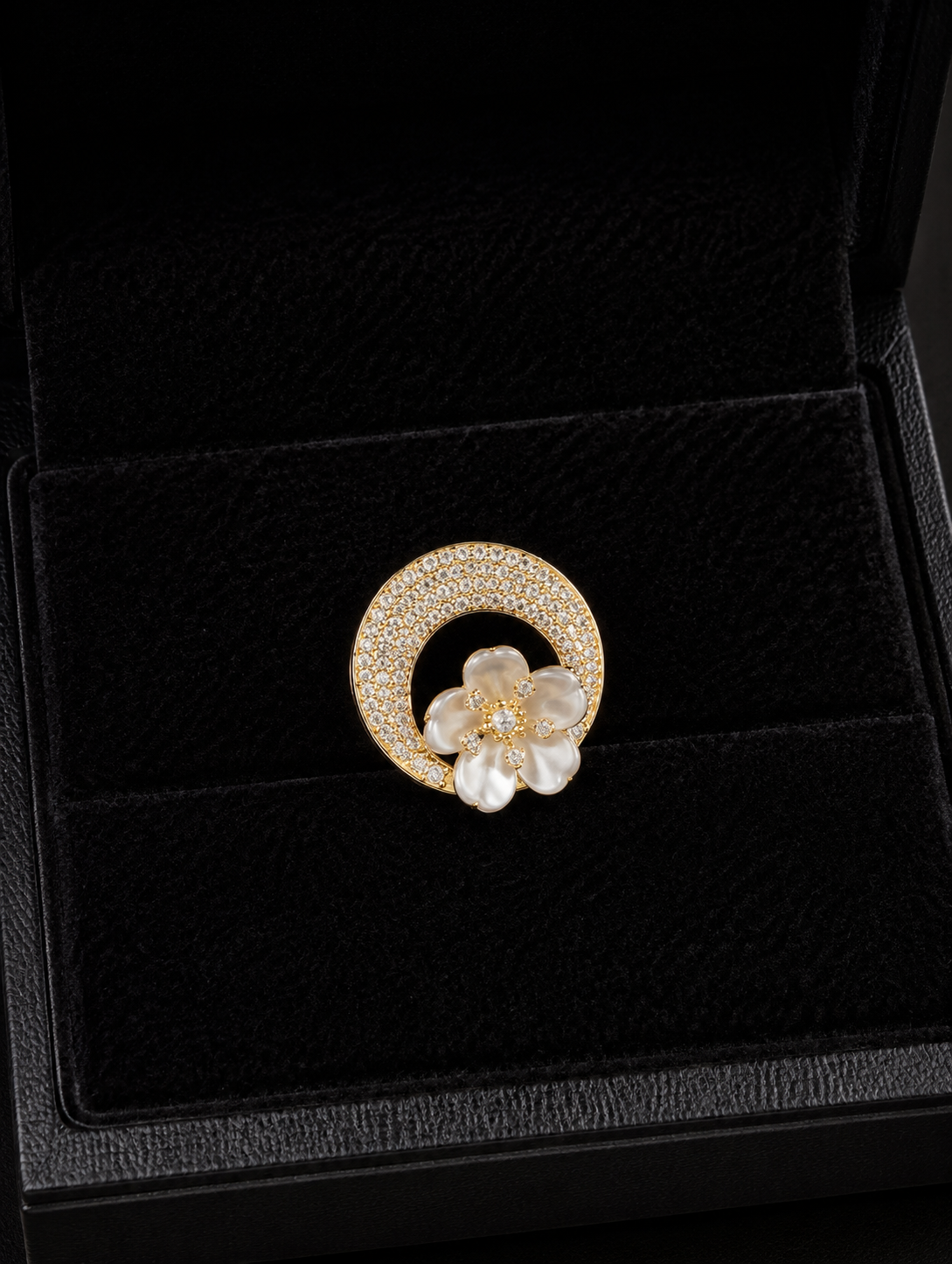 vs-90 Floral Crystal Clip