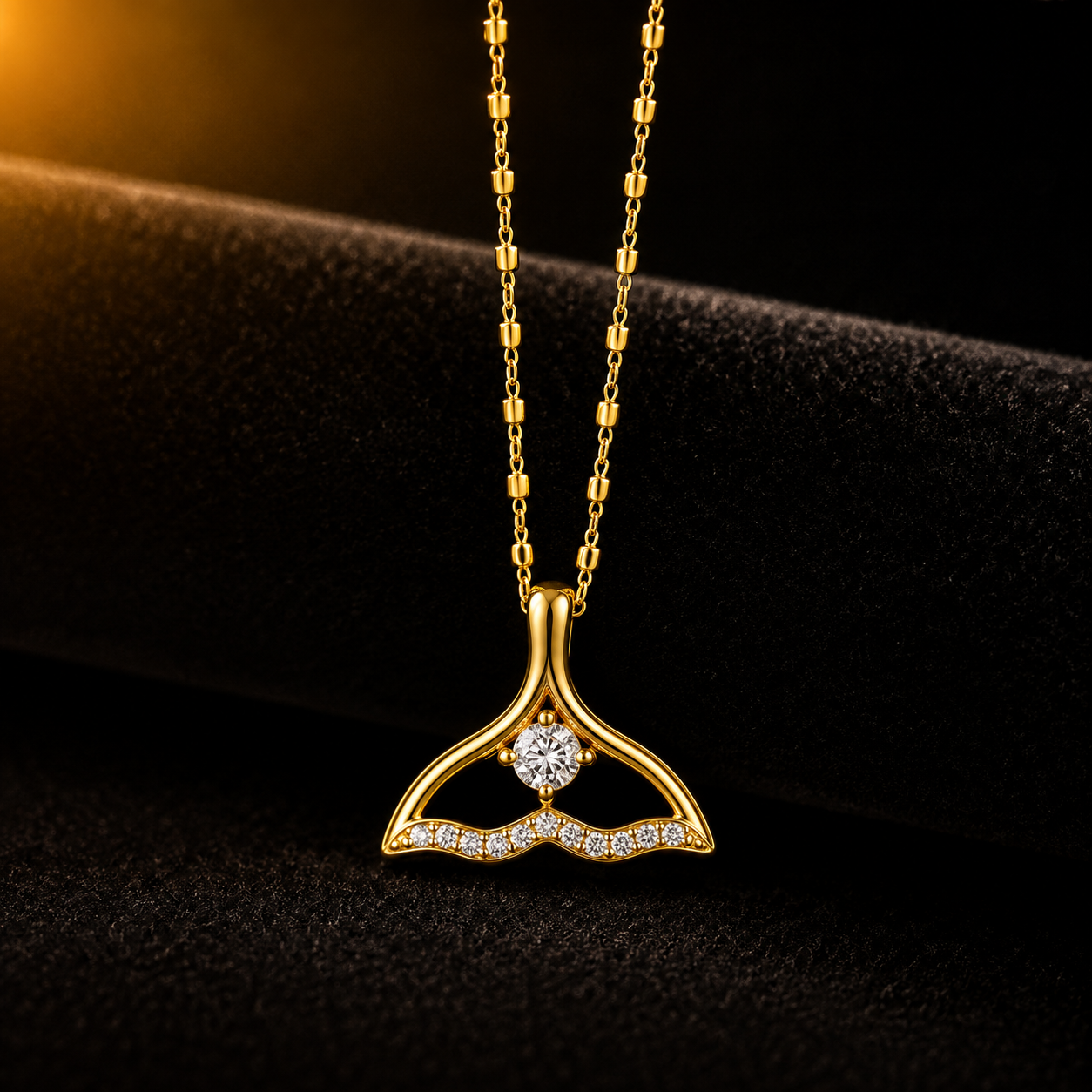 VS-30 Elegant Gold Crystal Necklace