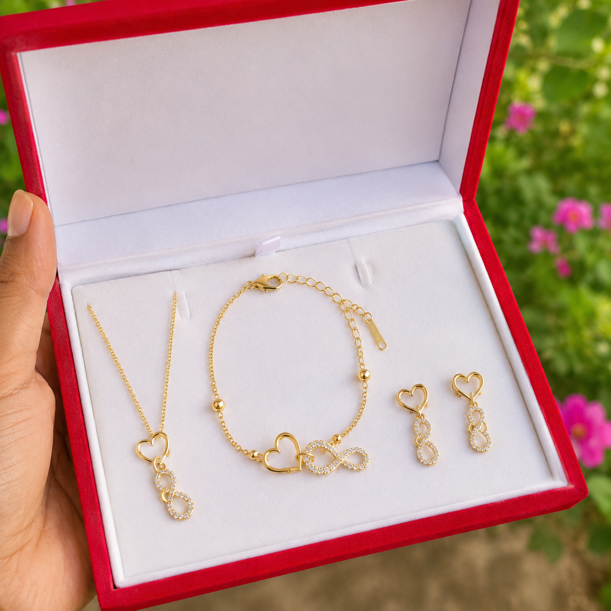 vs87 Golden Heart Infinity Jewelry Combo Set